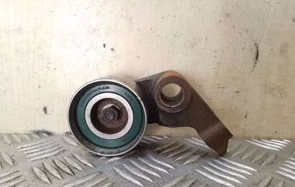 Toyota Corolla E120 E130 Generator/alternator belt tensioner