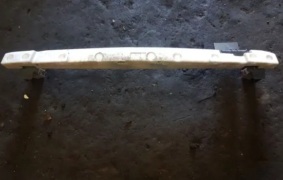 Nissan X-Trail T30 Front bumper cross member