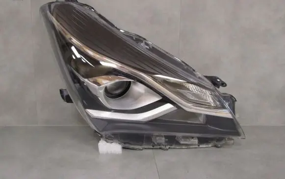 Toyota Yaris Headlight/headlamp