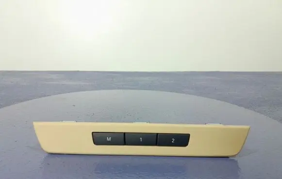 BMW 5 F10 F11 Seat heating switch 9215805