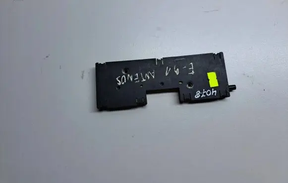 BMW 3 E90 E91 Antenna control unit 9193841 41054892 10819610