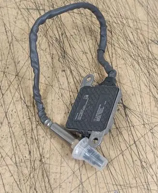 Mercedes-Benz Sprinter W907 W910 Lambda probe sensor A0009053009