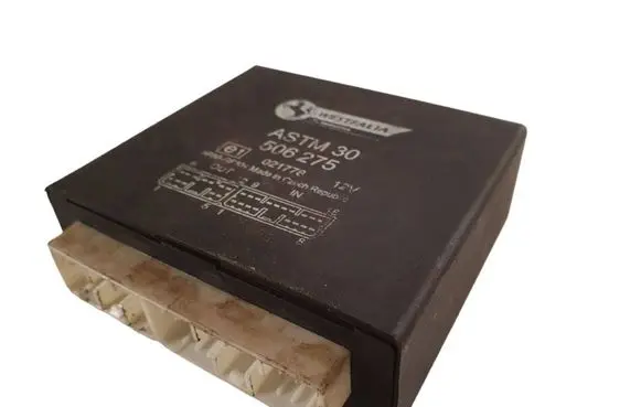 Audi A6 S6 C4 4A Tow bar relay 021778 ASTM30