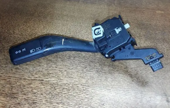 Volkswagen Golf V Indicator stalk 1K0953513