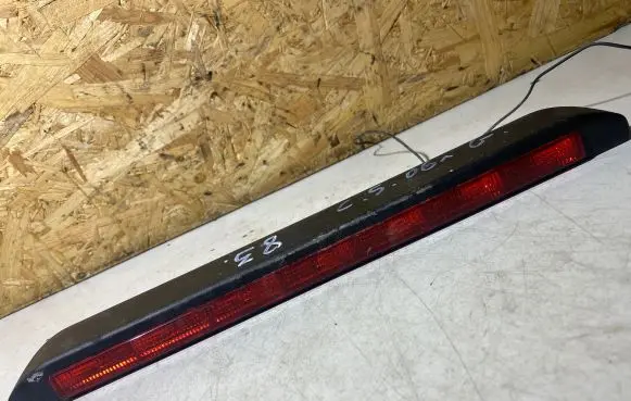 Citroen C5 Third/center stoplight