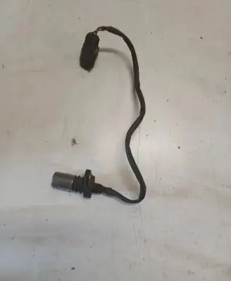 Volvo V70 Crankshaft position sensor 0296000650
