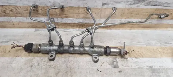 Fuel main line pipe