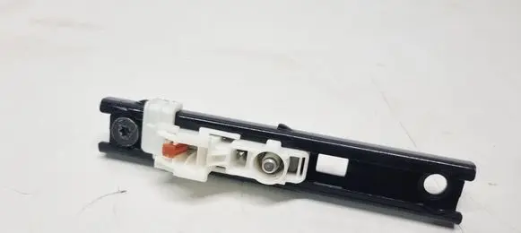 Renault Arkana Seat belt adjustment rail 878241445R