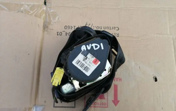 Audi A4 S4 B6 8E 8H Front seatbelt
