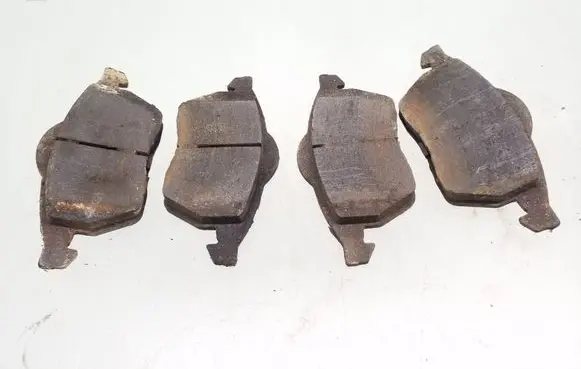 Audi A4 S4 B5 8D Brake pads (front) 