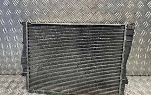 BMW 1 E81 E87 Coolant radiator 7581642 4167082