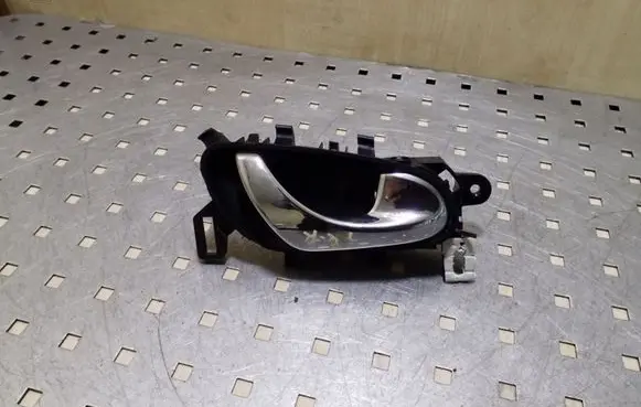 Renault Kadjar Front door interior handle 806704EA0A