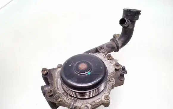Mercedes-Benz C W204 Water pump A6512006301 A6512000251