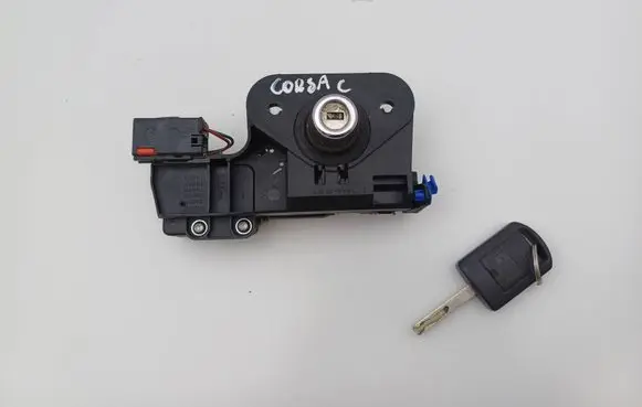 Opel Corsa C Tailgate/trunk/boot lock/catch/latch 09183495 32505603