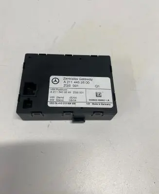 Mercedes-Benz E W211 Gateway control module A2114452600 A2115403545 410213009005