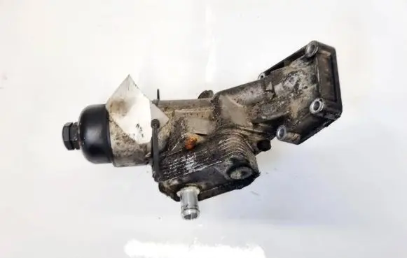 Mercedes-Benz A W168 Oil filter cover 6681800410 A6681800410