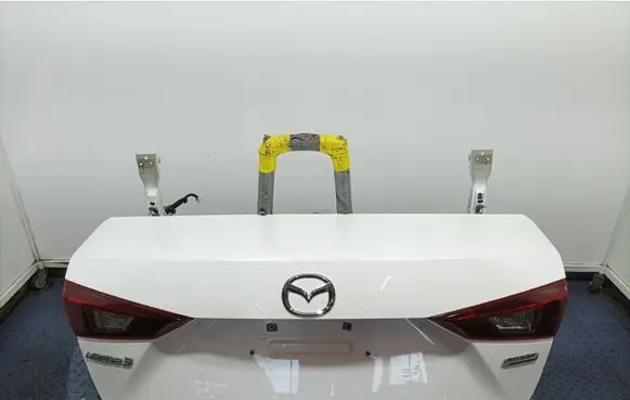 Tailgate/trunk/boot lid