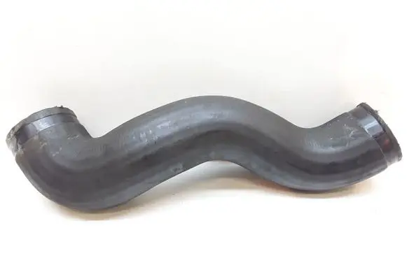 Volvo V70 Intercooler hose/pipe
