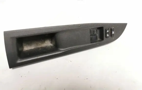 Toyota Verso-S Electric window control switch 0490A10
