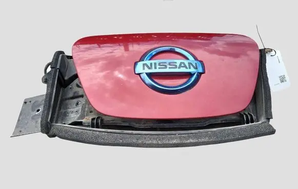 Nissan Leaf I (ZE0) Electric car charge socket cover