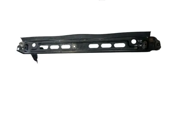 Volvo XC60 Radiator mount bracket 31261932