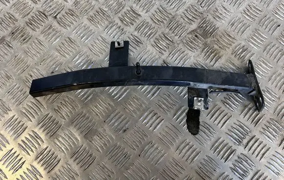 Fender mounting bracket