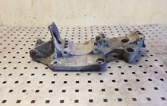 Volkswagen Golf IV Generator/alternator bracket 045903143C