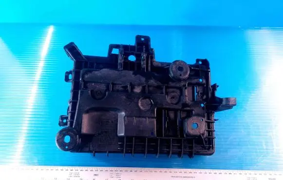 Opel Corsa D Battery tray 13296473