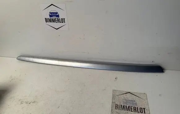 Mercedes-Benz ML W164 Front door trim bar A1647200522