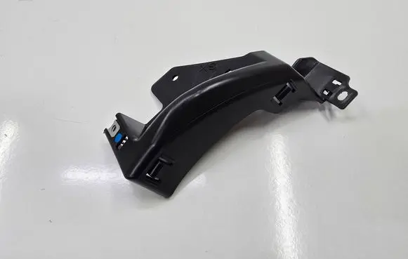 Fiat 500X Rear bumper mounting bracket 51937659