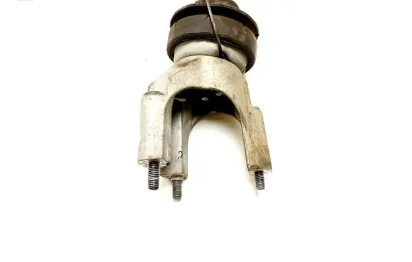 Volvo XC90 Engine mount bracket 30778953
