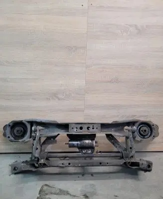 Volvo V40 Rear subframe 