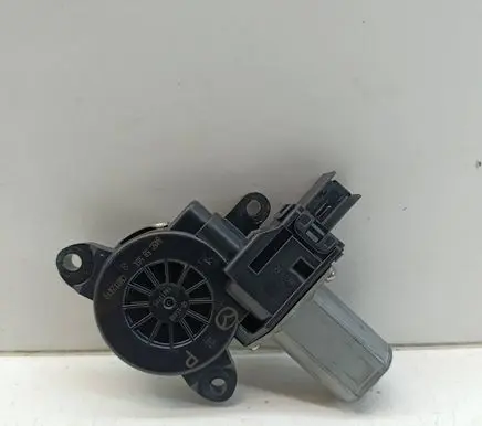 Mazda 3 III Front door window regulator motor B45C5858X