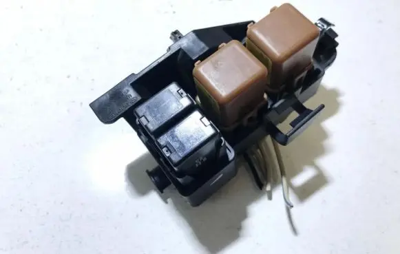 Subaru B9 Tribeca Fuse box set rb102000b