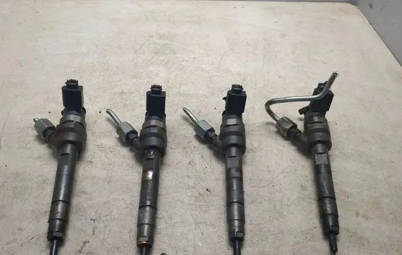 Rover 75 Fuel injectors set 0445110289