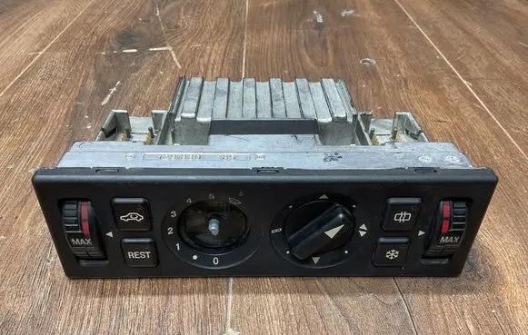 Mercedes-Benz SL R129 Climate control unit 1298300185