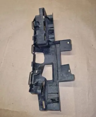 Ford Focus C-MAX Front bumper mounting bracket 3M5117E857