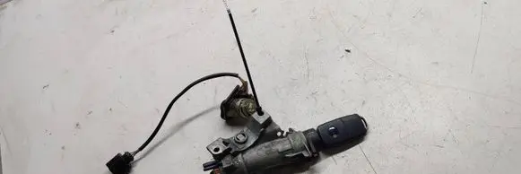 Volkswagen PASSAT B5.5 Ignition lock 4b0905851C