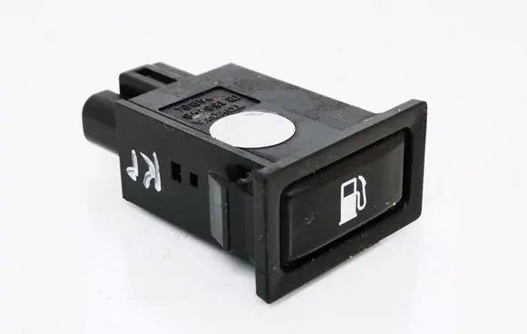 Toyota Avensis T250 Fuel tank opening switch 156795