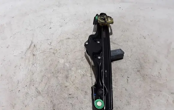 BMW X4 F26 Rear window lifting mechanism without motor 7335601