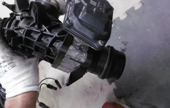 Mini Cooper Countryman R60 Throttle valve 10378517 7810752 05061501149