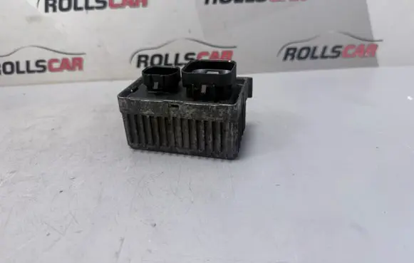 Opel Insignia A Glow plug pre-heat relay 55574293