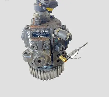 Opel Vectra C Fuel injection high pressure pump 0055204599 0445010097