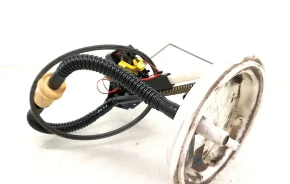 BMW 5 E60 E61 Fuel level sensor 0580303042 6765849