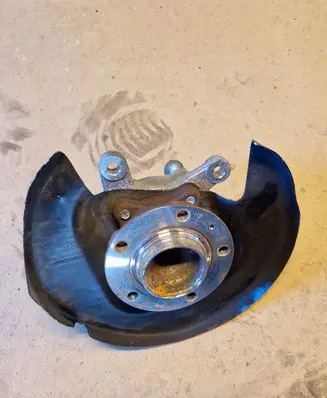 Opel Grandland X Rear wheel hub 9820098380