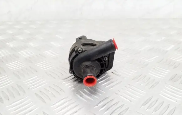Mercedes-Benz GLA W156 Electric auxiliary coolant/water pump A2118350028