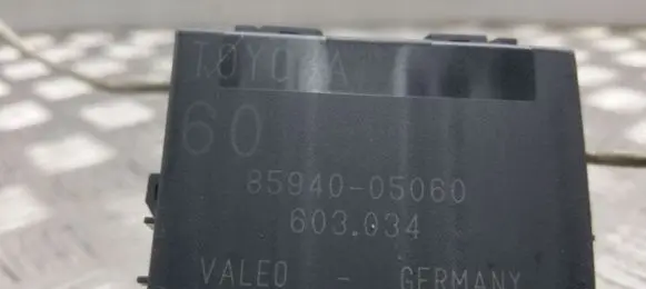 Toyota Avensis T270 Window wiper relay 8594005060