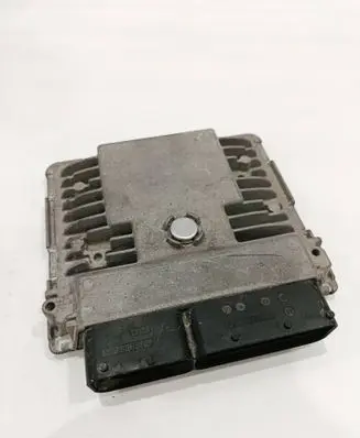 Volkswagen Polo V 6R Engine control unit/module 03F906070JK 5WP44804 03F907309S