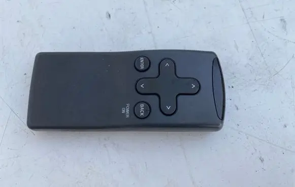 Head unit multimedia control