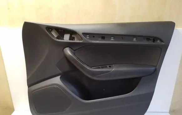Audi Q3 8U Front door card panel trim 8U2867106